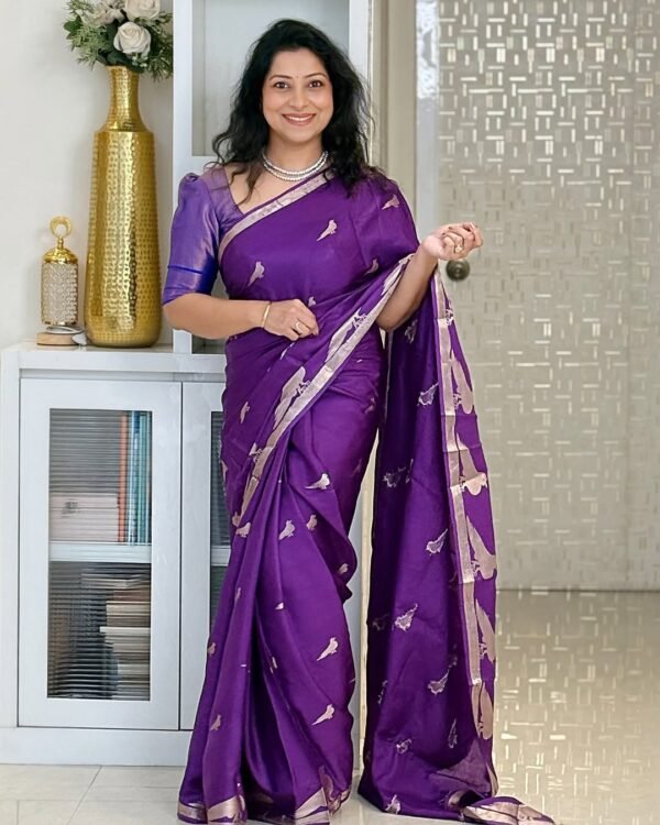Prodigal Purple Soft Silk Saree With Beautiful Blouse Piece