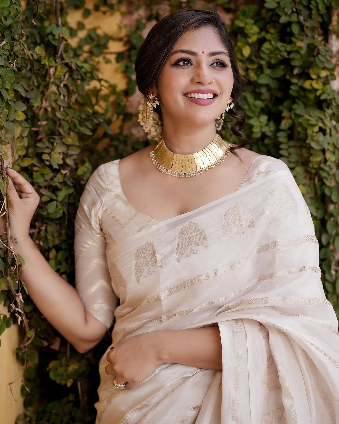 Aayna-40189_6