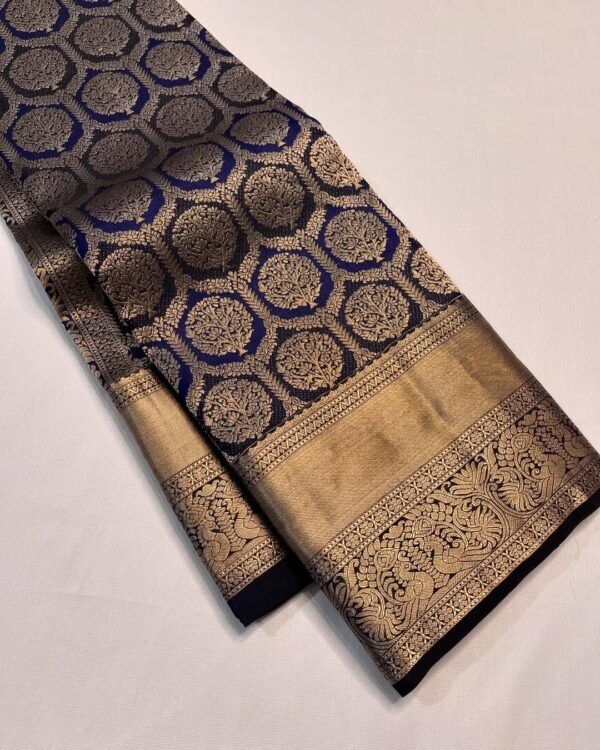 Ethnic Navy Blue Soft Banarasi Silk Saree With Hypnotic Blouse Piece