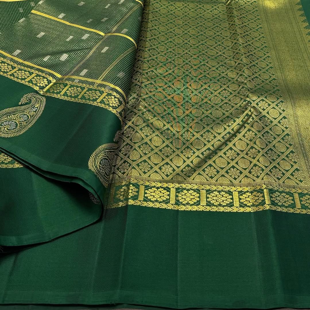Aayna-50188-Zari-DarkGreen_6
