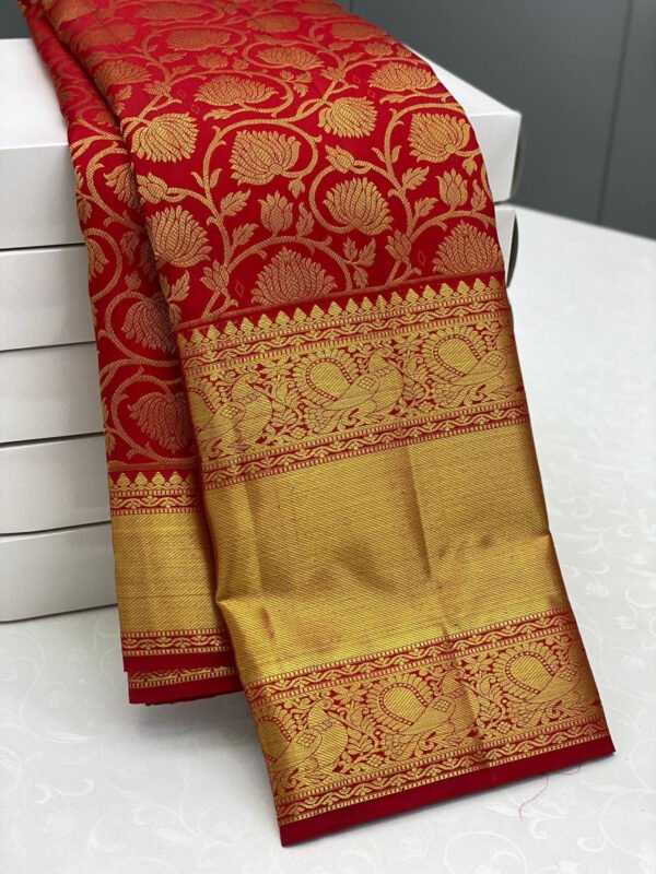 Surpassing Red Kanjivaram Silk Saree with Precious Blouse Piece