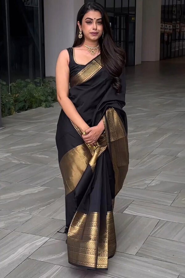 Nemesis Black Soft Silk Saree With Imbrication Blouse Piece