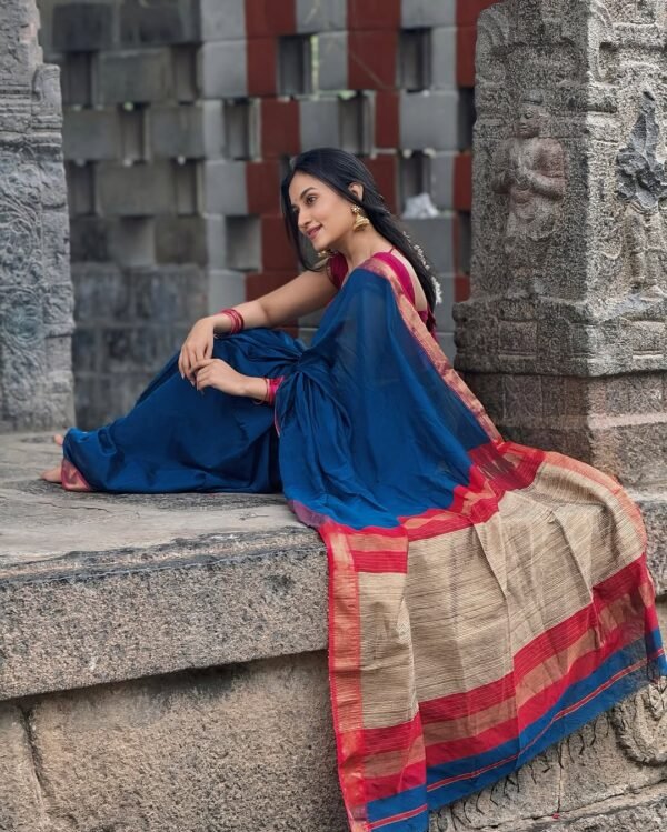Moiety Blue Soft Silk Saree With Alluring Blouse Piece