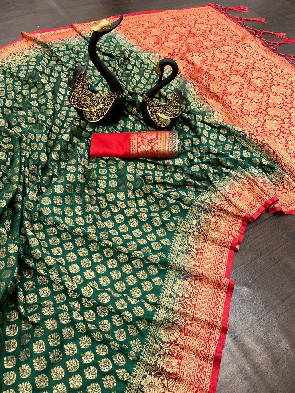 Laabh-LC-37-DarkGreen_1