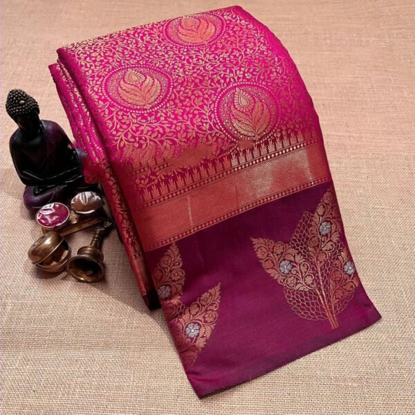 Ornate Dark Pink Soft Silk Saree With Murmurous Blouse Piece