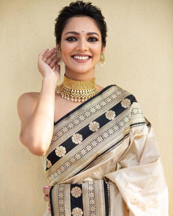 Fairytale Off White Soft Silk Saree With Prominent Blouse Piece