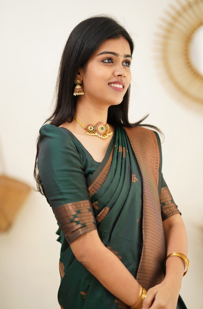 ShrijiAvadh-Swatisilk-DarkGreen_5