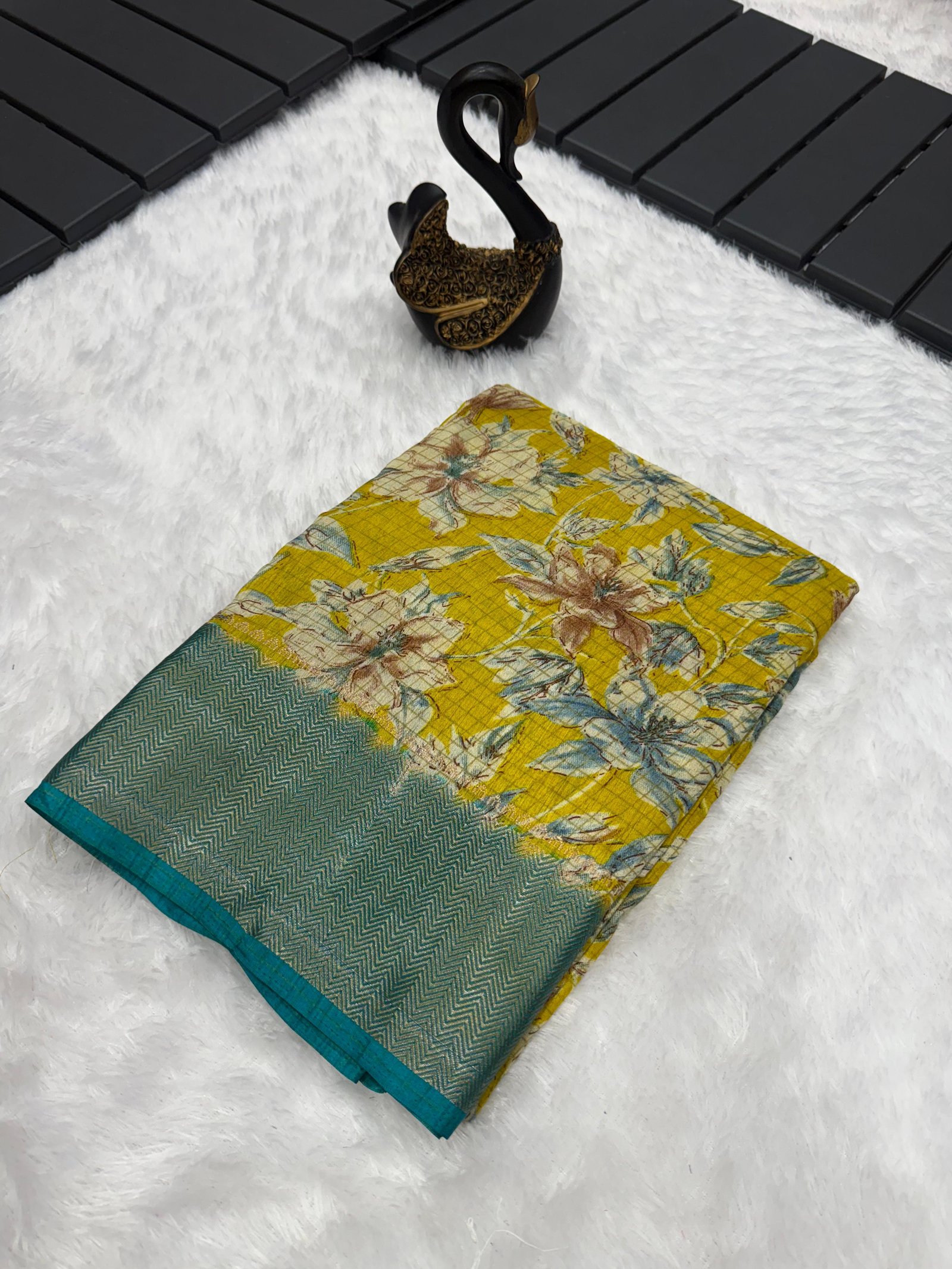 Shubh-SF-1019-E_2_9cfc0722-6b33-4fb2-8bc9-16dca575a38a