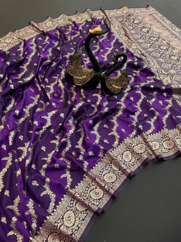 Lovely Purple Soft Banarasi Silk Saree With Lustrous Blouse Piece